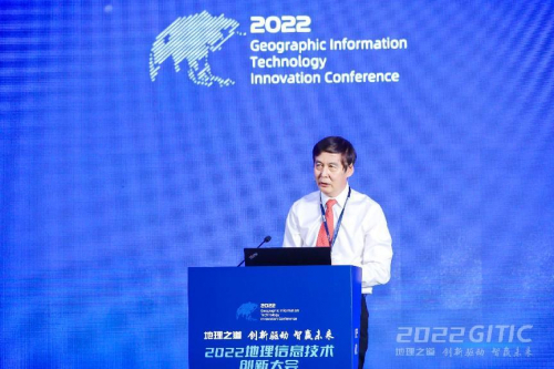 　　易智瑞公司总裁何宁做主题演讲