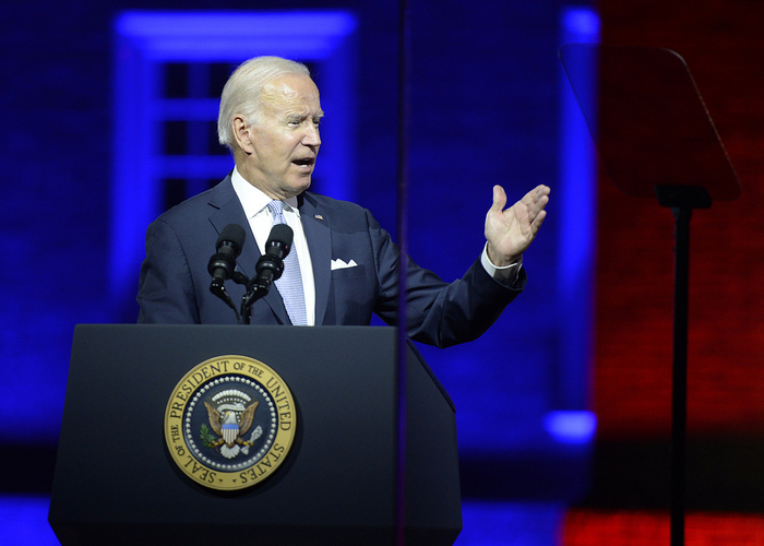 9月1日，美国宾夕法尼亚州费城独立国家历史公园，美国总统拜登发表演讲。（视觉中国）