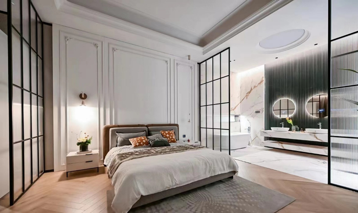 　　欧普照明全屋智能照明解决方案模拟自然光变化，消费者带来健康智能生活