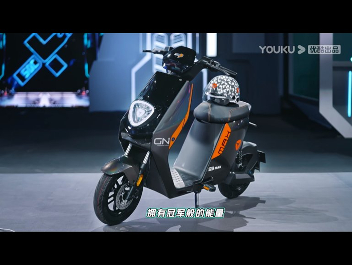 　　【雅迪冠能3 超长续航 轻松200公里 拥有冠军般能量】