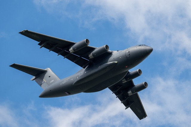 运20大型运输机被称为“胖妞”也是航展上的瞩目焦点之一