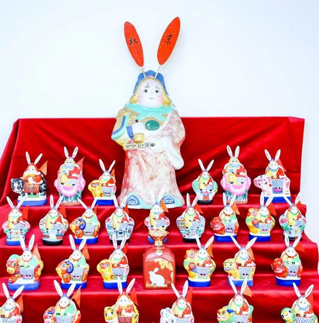 十二生肖主题文创展上的兔儿爷互动展示区。受访者供图
