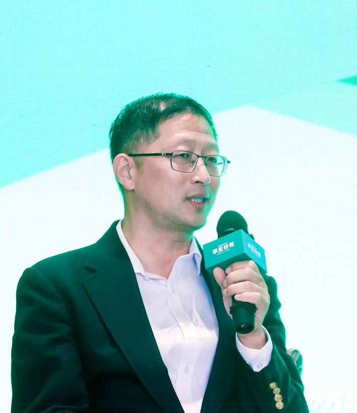 中国能源网总裁、中国能源研究会碳中和产业合作中心秘书长   周涛 