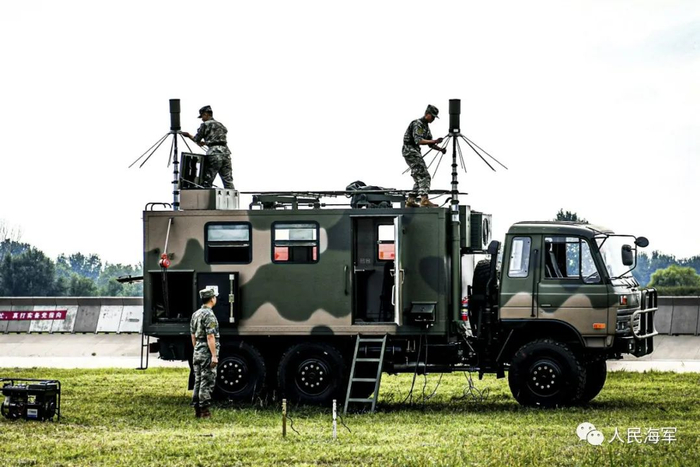 ▲架设超短波天线