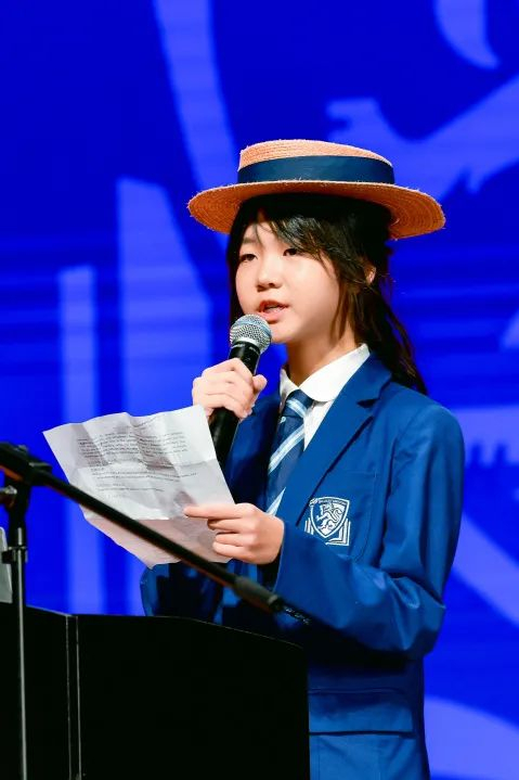 　　宋庆龄院舍长双语致辞