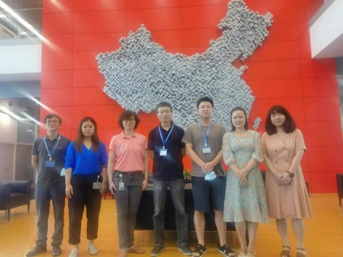 　　图:博世中国相关代表接待李文雄一行