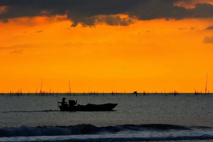 乌石海边。蔡进祥 摄