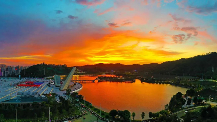 廉江樱花公园。郭龙碧 摄