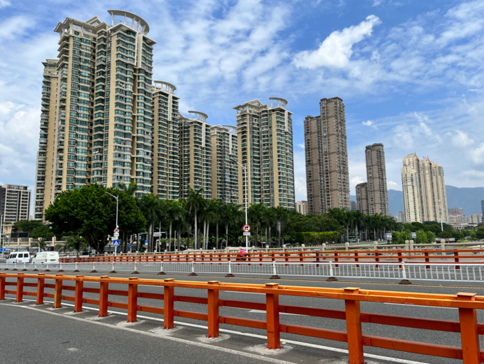 均价约3万元/平方米的一线江景房，最近一年在贝壳找房零成交。时代周报记者摄