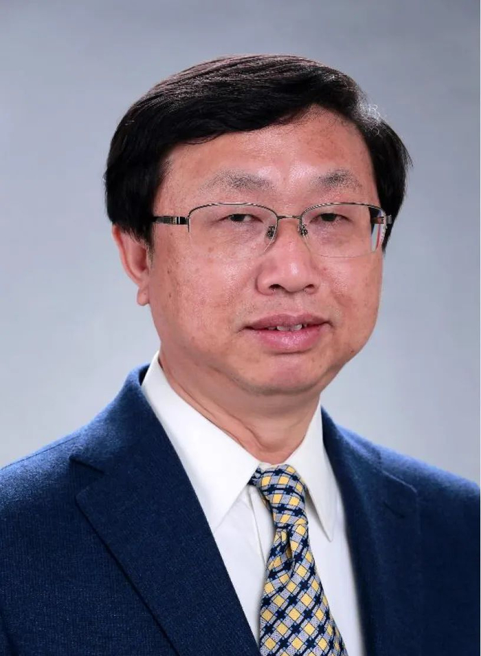 　　中国医学科学院血液学研究所血液病医院主任医师、博士生导师 邱录贵教授