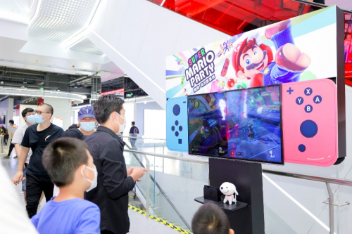 　　沈阳MALL在3C潮电的基础上，全新升级融合了新能源汽车等多种业态