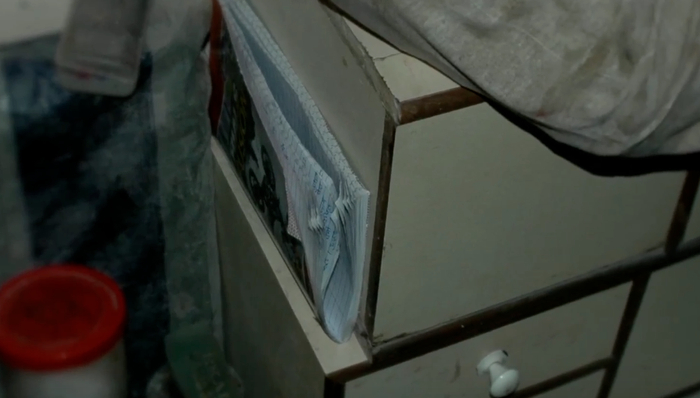 ·&nbsp;隐藏在角落里的日记本。