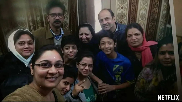  ·&nbsp;拉利特一家。（视频截图）