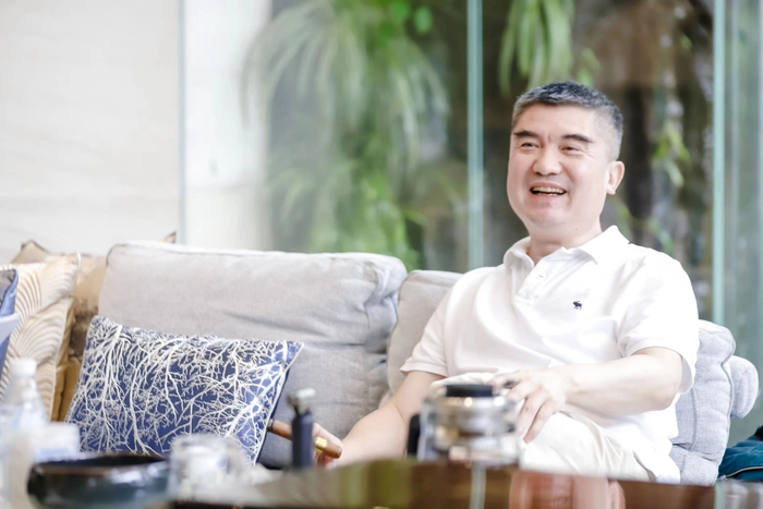 环球佳酿酒业集团董事长邓鸿 图片来源；企业供图