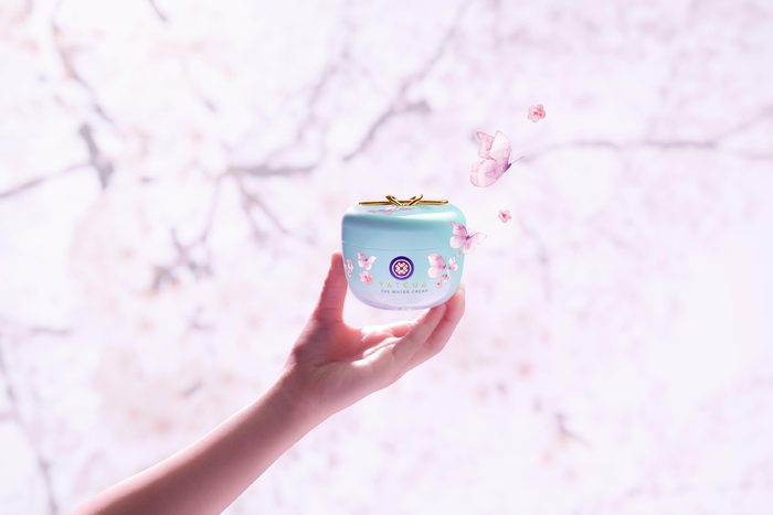 　　TATCHA新品毛孔细致水凝霜花之舞限定版