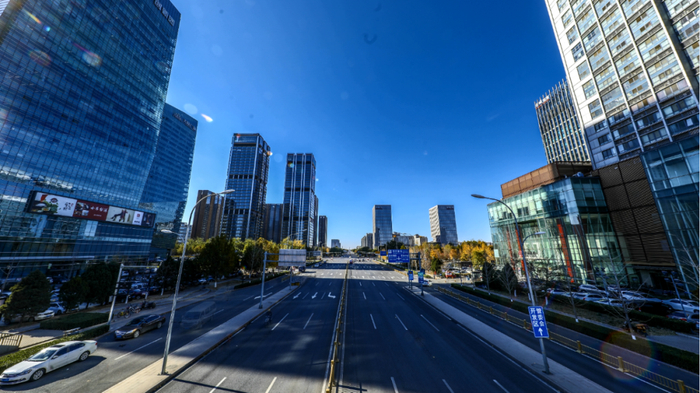  北京经开区荣京东街。（北京经开区工委宣传文化部供图）