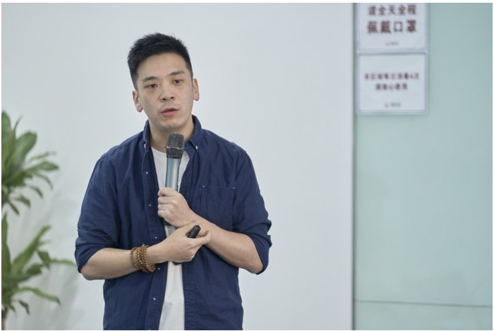 　　百度百科业务部总经理、百科学术委员会秘书长杨佳