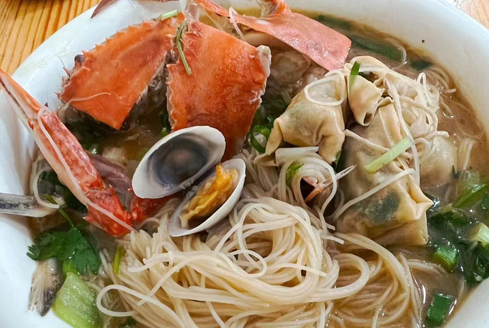 宁波象山的海鲜米面 时代周报 王晨婷/摄