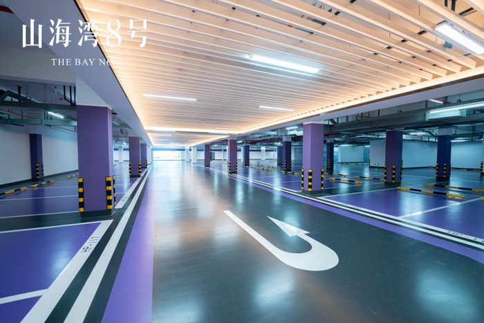 项目地下车库实拍图