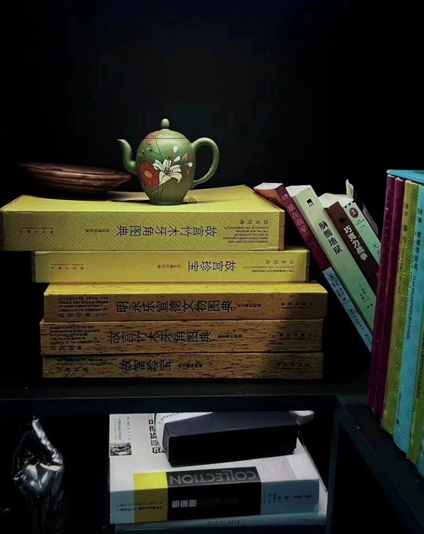 　　「八即是美」工作室一角