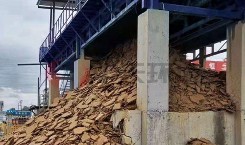 　　经过减量化环保固化系统的泥饼