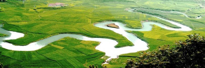 　　巴马的母亲河——盘阳河风光