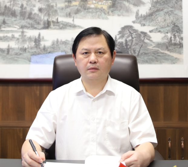 邮储银行清远市分行党委书记、行长 曹建新