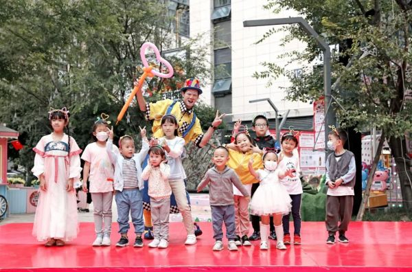 （成都鸿云悦街活动现场图）