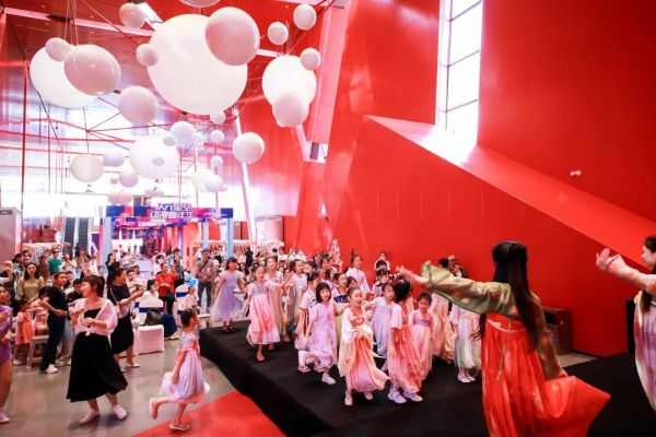 （重庆大悦城活动现场图）