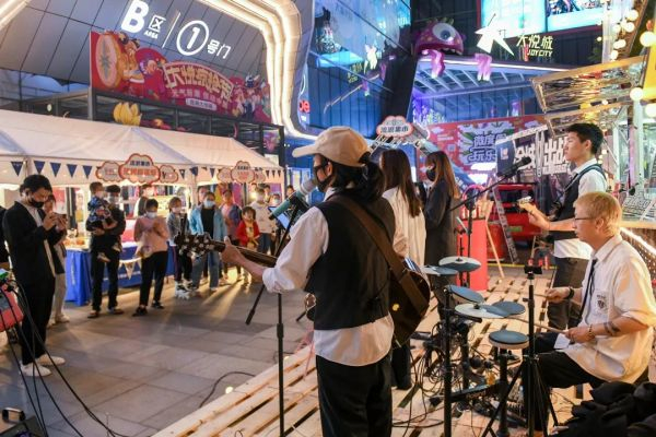 （昆明大悦城活动现场图）