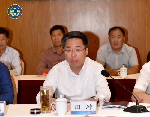 　　莱芜区政府副区长田冲就莱芜区乡村振兴事业的成果及发展作主旨演讲