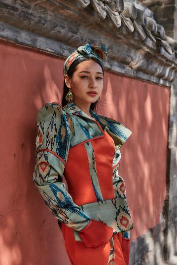 　　和田艾德莱斯打卡北京城市地标