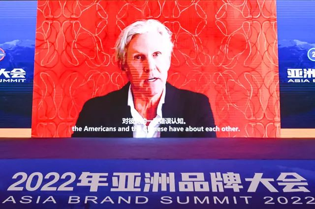 　　图：世界品牌实验室顾问委员会副主席，美国电影制片人威廉·蒙代尔