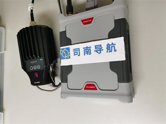 　　M300 Pro 北斗/GNSS 北斗基准站接收机