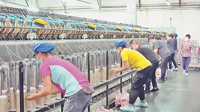 绥化达昌亚麻纺织有限公司生产车间。