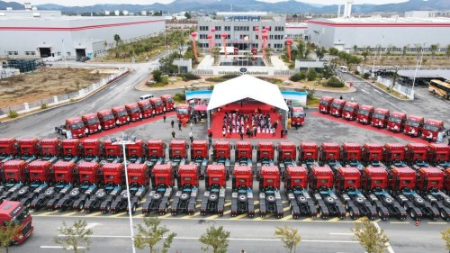 　　△ 一汽解放批量交车仪式