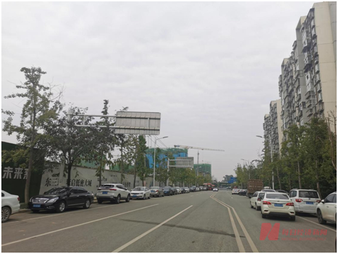 蓝光未来项目周边环境 图片来源：每经记者 陈利 摄
