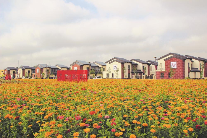     河北省张北县小二台镇德胜村发展乡村民宿见成效   中新社记者 宋敏涛 摄