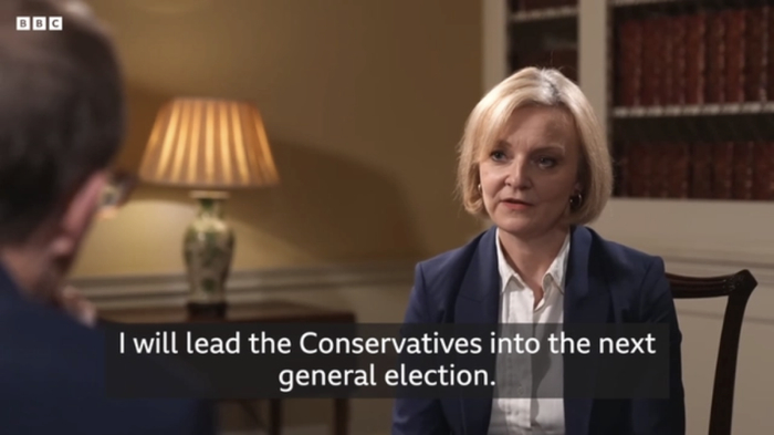 　·特拉斯接受采访。