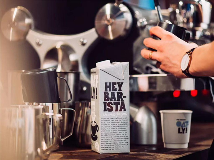 　　图片来源：OATLY官方