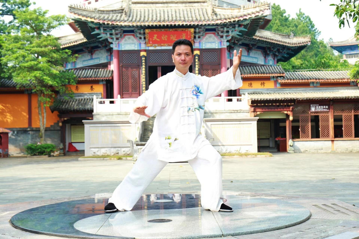 　　海南太极拳研究会林号营会长