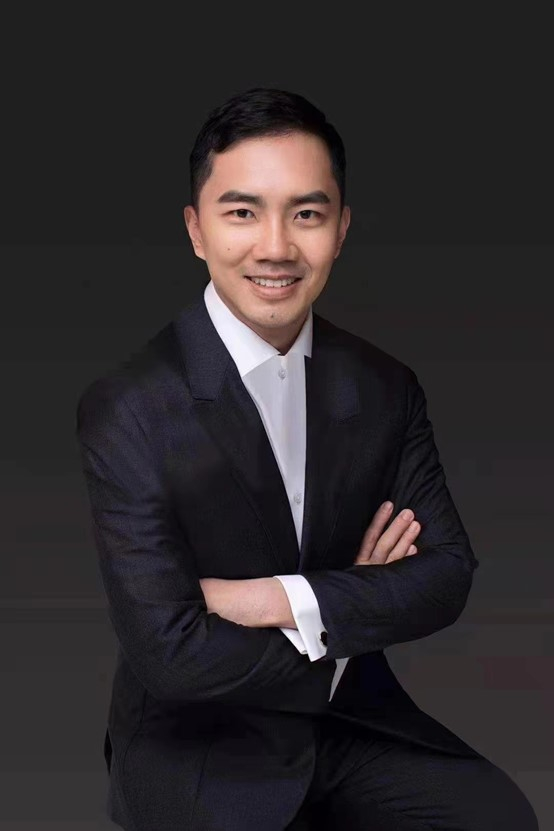 黑翼资产创始人邹倚天