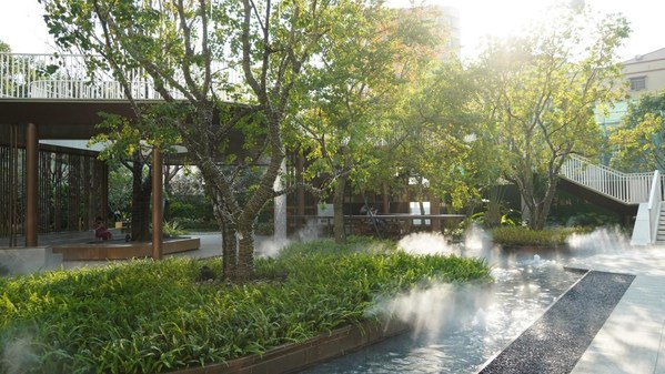 　　佛山天鹅堡，一草一木皆是美好生活