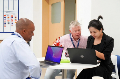 　　▲哈罗海口新学年教师培训