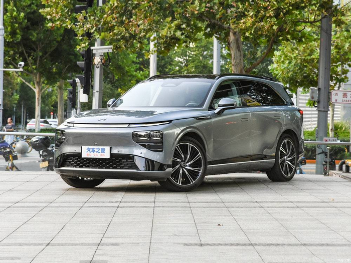 小鹏G9&nbsp;&nbsp;2022款 650 性能版Max