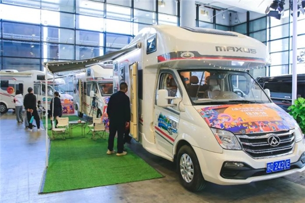 　　/ 历届车展现场实拍图