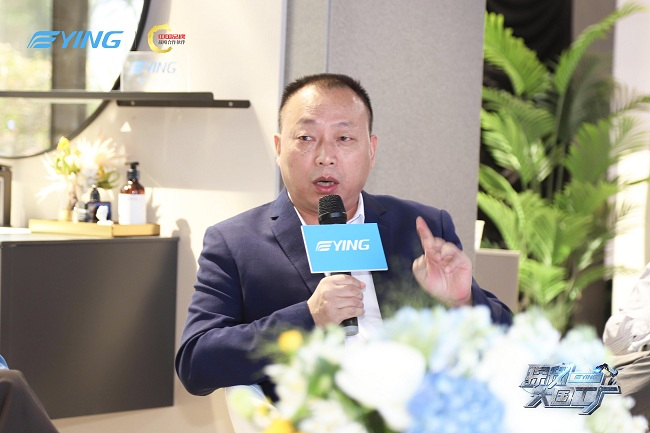 　　中国建筑材料流通协会执委副会长李作奇