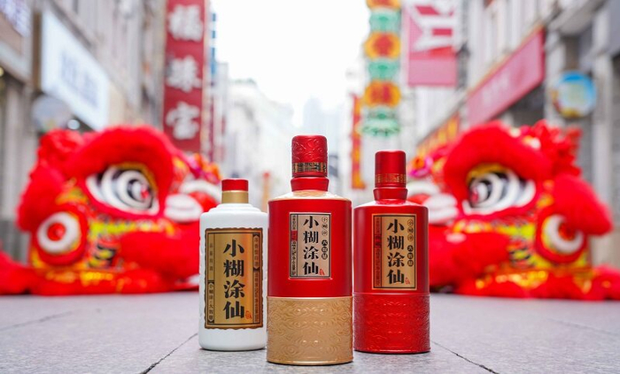 　　焕新升级后的小糊涂仙·经典系列包装设计