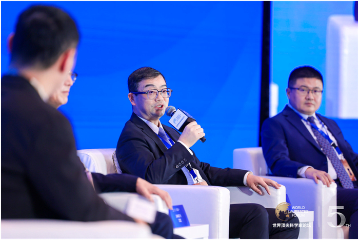 图为宋雪枫在圆桌论坛中发言