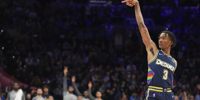 全场无球跑动与空间拉开的艺术